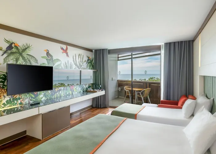 Nirvana Cosmopolitan Hotel - Convention & Sports Center